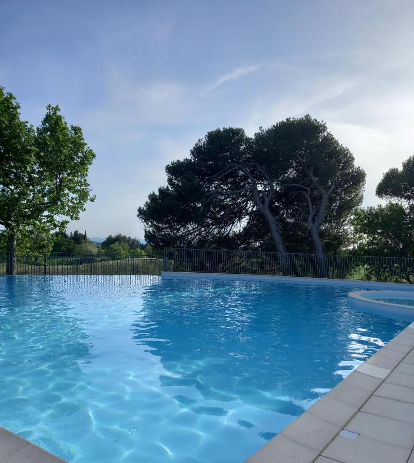 Appartement Cosy Pour Un Sejour Bien-Etre Climatise Saumane-de-Vaucluse Екстериор снимка